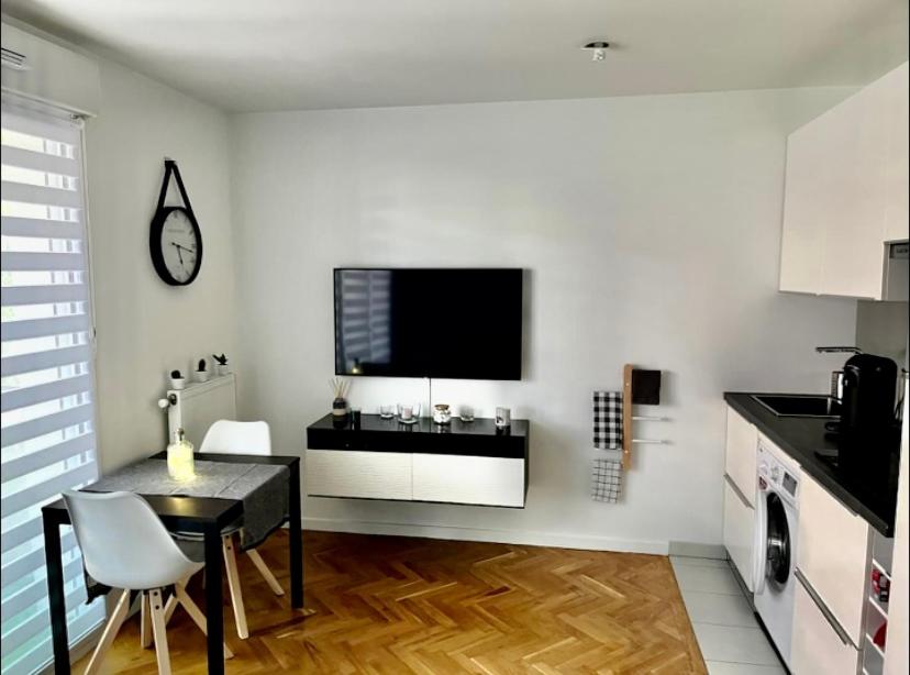 Superbe studio lumineux haut de gamme tout confort 295 Avenue Jean Jaurès, 93700 Drancy