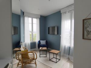 Superbe studio lumineux, jolie vue mer [LeDellec]