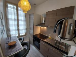 Appartement Superbe studio meublé 3 étoiles 1 Rue de Longchamp 03200 Vichy Auvergne