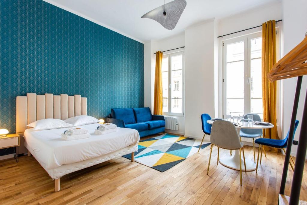 Appartement Superbe studio-Place de la BastilleSt Antoine 2 120 Rue du Faubourg St Antoine 75011 Paris