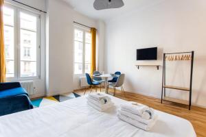 Appartement Superbe studio-Place de la BastilleSt Antoine 2 120 Rue du Faubourg St Antoine 75011 Paris Île-de-France