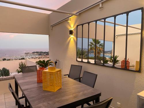 Superbe T2 44m2 - Grande terrasse Vue mer panoramique exceptionnelle Piscine - Parking