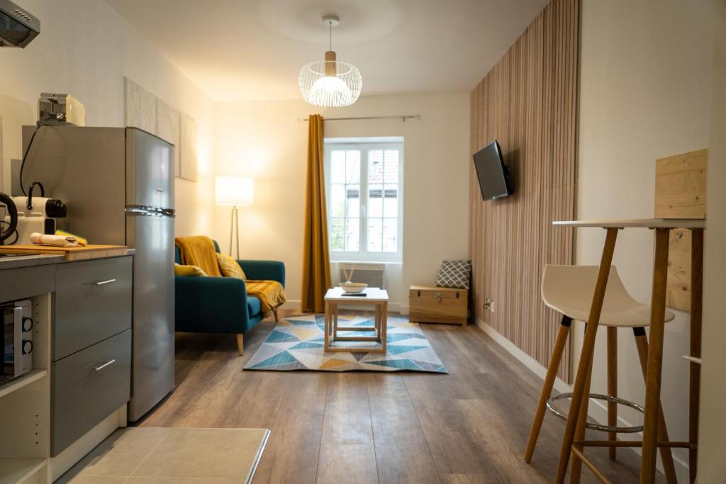 Superbe T2 centre ville dernier étage avec balcon 62 Rue Faventines, 26000 Valence