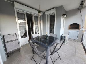 Appartement Superbe T2 en centre ville au calme à deux pas du marché 4202 199 Avenue Charles de Gaulle 83240 Cavalaire-sur-Mer Provence-Alpes-Côte d\'Azur