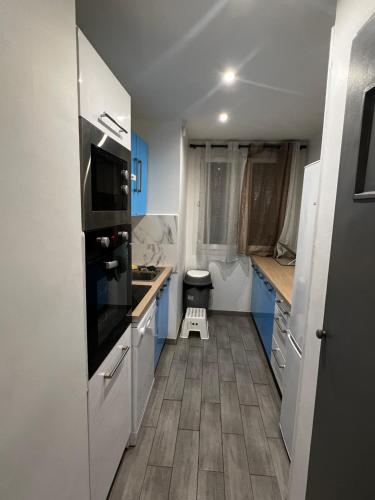 Superbe T3 Climatisé avec Balcon Parking Gratuit