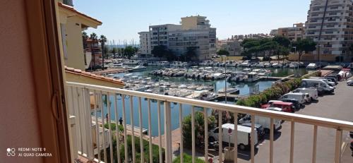 Superbe T3 climatisé calme Marina canet 2 min de la plage