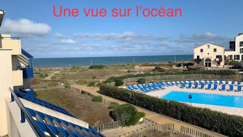 SUPERBE T3 LES PIEDS DANS L'EAU, parking, piscine en été résidence Bleu Marine, rue Pasteur, Lacanau Océan, 33680 Lacanau-Océan