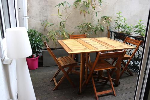 Superbe T3 Terrasse Coeur de Paris historique
