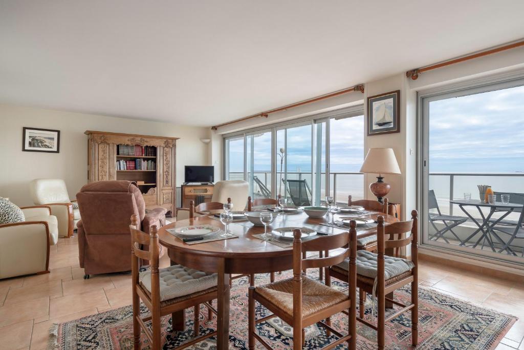 Appartement Superbe vue mer a la Baule HENNECART, 7 44500 La Baule