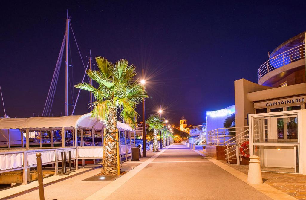 Superbe vue mer à Sainte Maxime T2 Climatisé Les Coteaux de la Nartelle, 83120 Sainte-Maxime