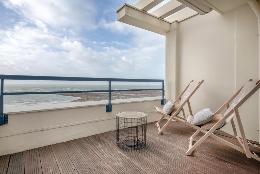 Appartement Superbe vue sur l ocean, la plage a vos pieds! Bonne source, 64 44380 Pornichet