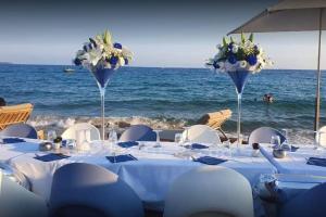 Sur la plage, 5 chambres, 3 salles de bain,