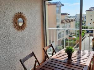 Sur le port, studio avec vue sur la marina