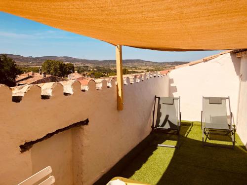 Appartement sur le toit avec terrasse et belle vue Roujan france