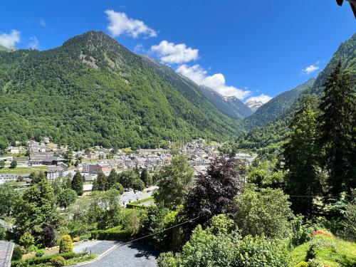 Sur les hauteurs de Cauterets, 2 chambres 5 pers