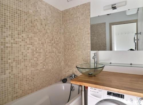 Sweet and cosy apartment near the Eiffel Tower, Roland Garros & PSG Stadium