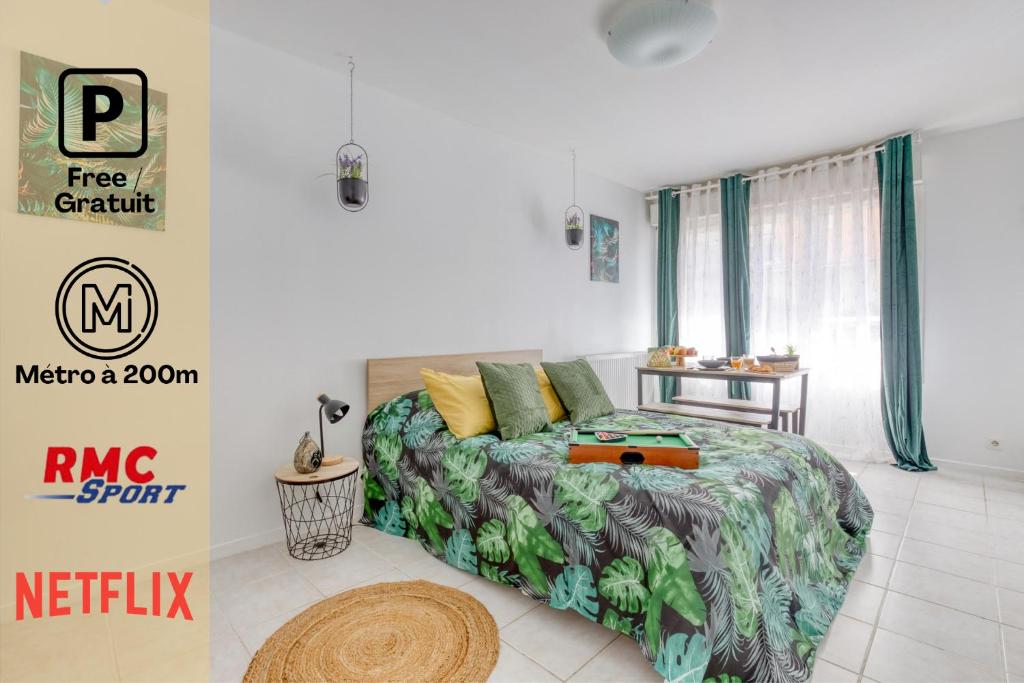 Sweet Central Tiny Apartment for 4 People
