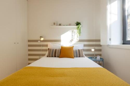 Sweet Flat 4Two in City Center w/ Balcony
