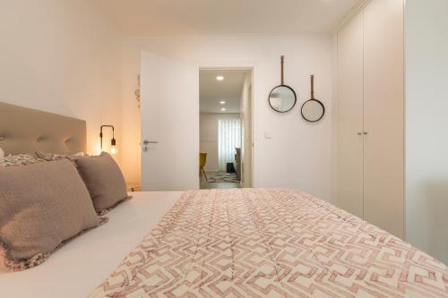 Sweet Home By Lisbon Heart