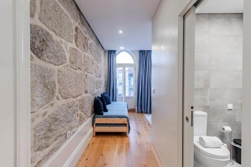 Sweet Studio Apartment w/ Big Balcony by LovelyStay