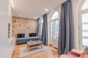 Sweet Studio Apartment w/ Big Balcony by LovelyStay