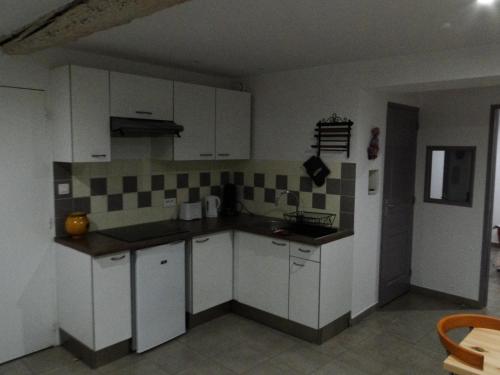 SYMPATHIQUE APPARTEMENT