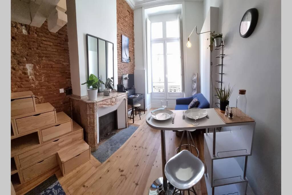 Appartement T1 BIS COSY- Hypercentre - CONFORT - TV - Wifi 7 Rue des Puits Clos 31000 Toulouse