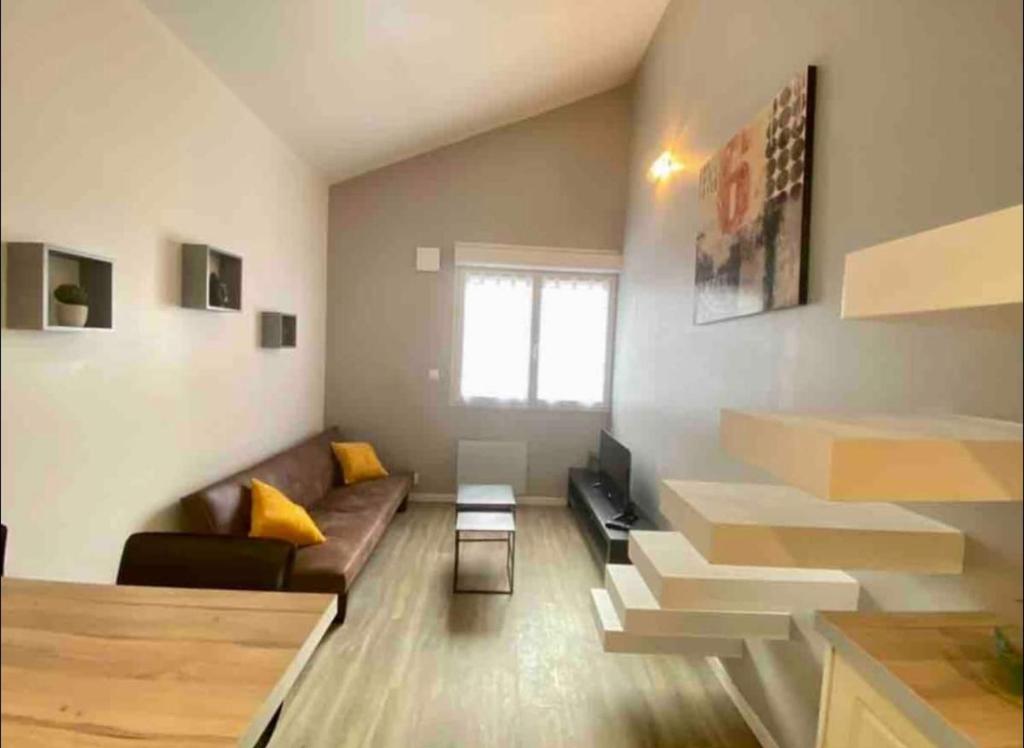 Appartement T1 bis Duplex récent + parking+jardin bien placé 442 Avenue de Fronton 31200 Toulouse