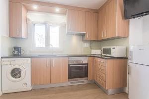 T1 Coral House