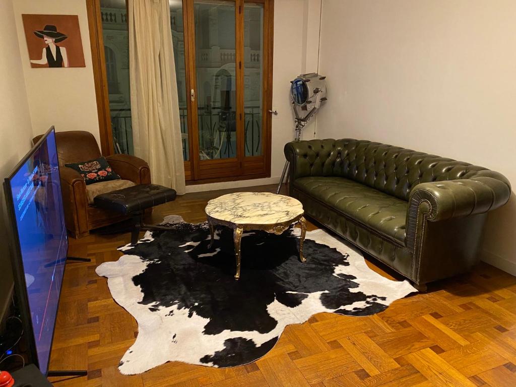 T1 GRAND STUDIO -4 PERSONNES-DISNEYLAND- PARIS a 10 minutes 77400 Thorigny-sur-Marne