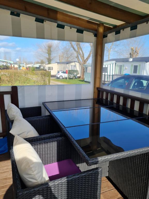 T1 récent, 200m plage, Clim, internet