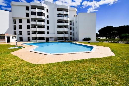 T1 Tenis Golf Mar- Marina de Vilamoura- Piscina