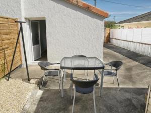 T2 - 28m2 avec cour, Netflix, stationnement