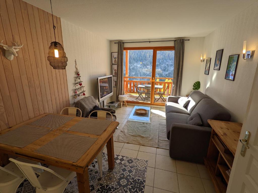 Appartement T2, 33 M2, Balcon des Airelles, LES ORRES 1800 27 Route de Bois Méan 05200 Les Orres