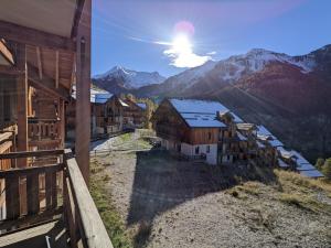T2, 33 M2, Balcon des Airelles, LES ORRES 1800
