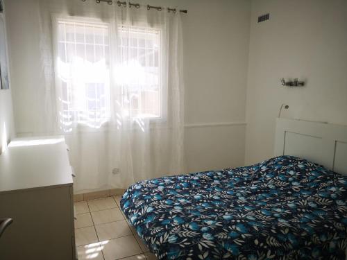 Appartement T2 48 m2 indépendant parking public gratuit à proximité Béziers france