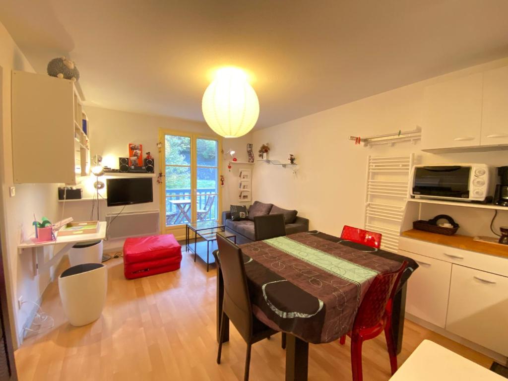 Appartement T2 alcove confortable pour 4 à 5p. Balcon. Parking 52 Rue de la Raillère 65110 Cauterets