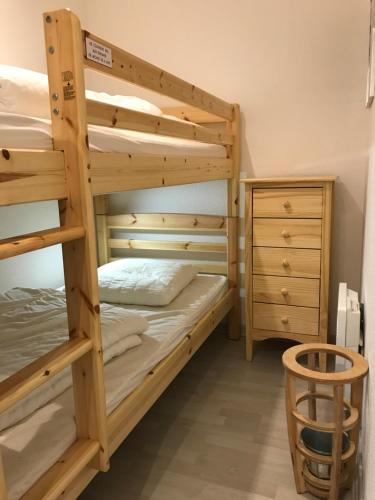 T2 +alcove, récent 4/5 pers. Parking. Balcon. Wifi