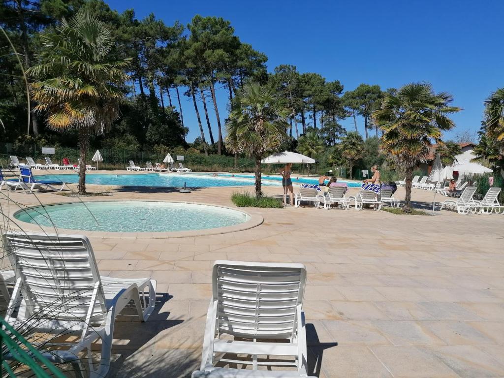 Appartement T2 Antigua Ondres plage avec piscine et tennis Appartement A porte 15 224 Chemin de la Montagne 40440 Ondres