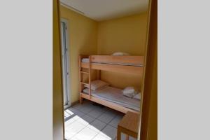 T2 appartment with sea view and swimmimg pool.