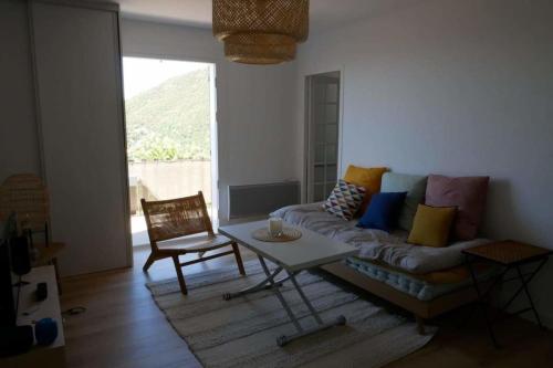 T2 aptt with terrace and sea view in Cavalaire