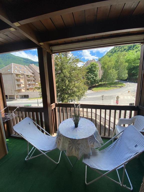 Appartement T2 bis au pied des montagnes Résidence la soûlan 31110 Saint-Mamet