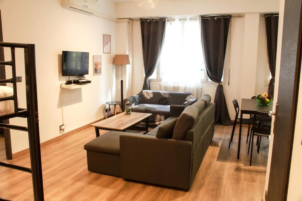 Appartement T2 Centre Nice - Proche Gare et Plage Etage 1 65 Boulevard Gambetta 06000 Nice