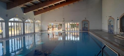 T2 com excelentes piscinas Oásis Parque/Portimão