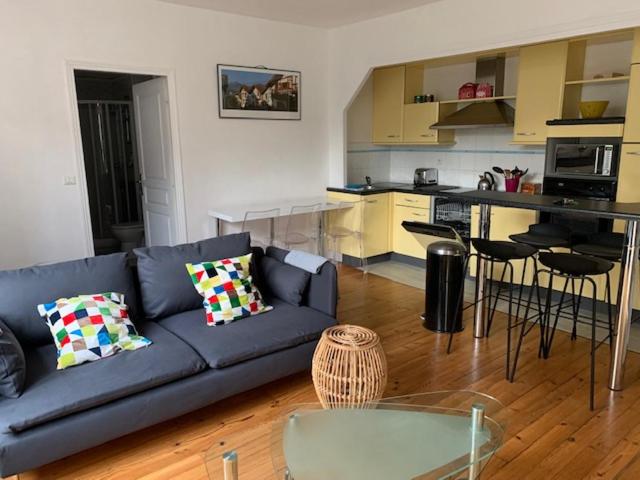 Appartement T2 coquet 1 Rue Peyroloubilh 64200 Biarritz