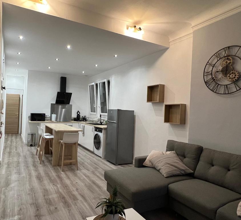 Appartement T2 Cosy aux pieds de Notre Dame de la Garde 56 Boulevard Tellene 13007 Marseille