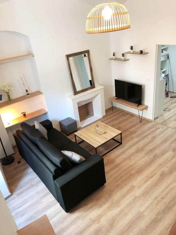 Appartement T2 COSY EN PLEIN CENTRE HISTORIQUE D'AJACCIO 55 Rue Cardinal Fesch 20000 Ajaccio