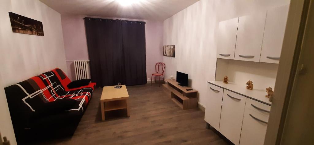 Appartement T2 Cosy Saint Étienne Centre Secteur Cours Fauriel 4 Boulevard Karl Marx 42100 Saint Etienne