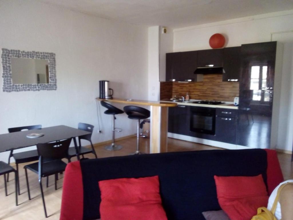 Appartement appartement T2 de 48 M² centre ville 9 Rue de la Major - 3ème étage - Appart. n°4, 11100 Narbonne
