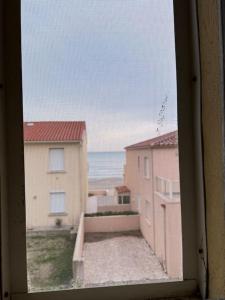 T2 en bord de mer avec parking